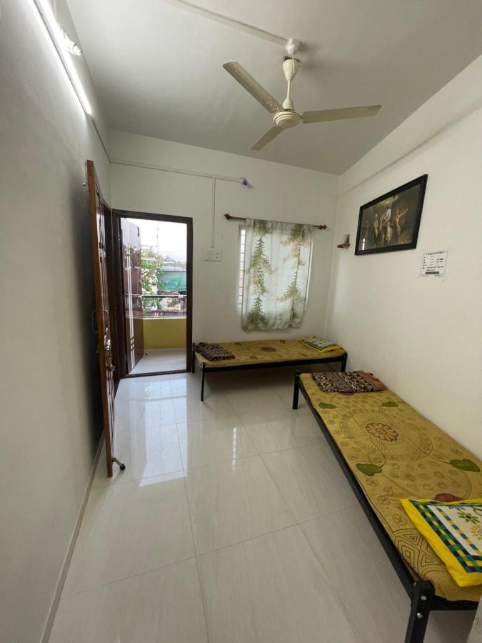 Shree Sadguru Krupa Yatri Niwas Villa Kolhapur Exterior foto